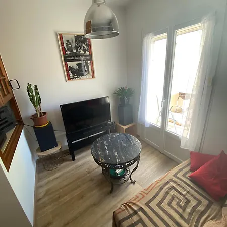 De Village Avec Terrasse Apartamento *