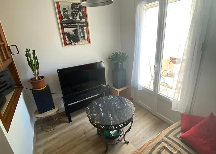 De Village Avec Terrasse Appartement *